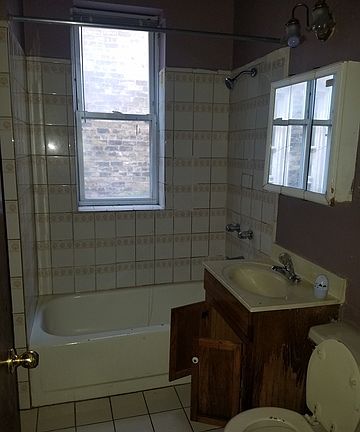 4th image of 1512 N Kedvale Ave