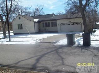391 Jackson Ave, Muskegon, MI 49442