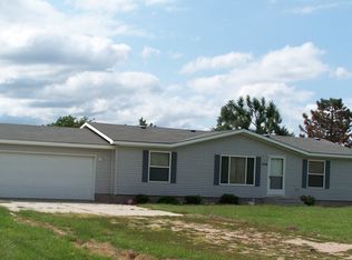 206 Campbell Ave, Doniphan, NE 68832