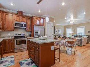 935 Westview, Pt Bolivar, TX 77650