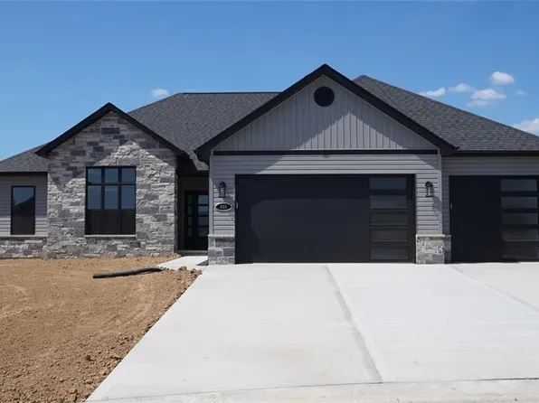335 Jenny Ct, Waterloo, IL 62298