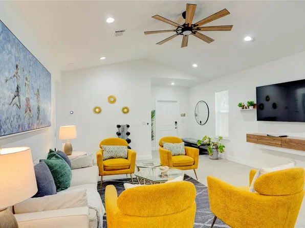 627 47th Street, West Palm Beach, FL 33407