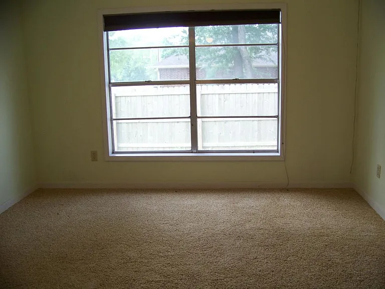 801 Wood Springs Rd — Photo 3