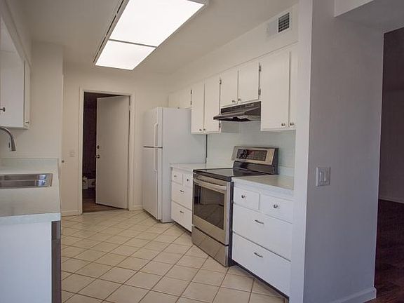 5th image of 9523 W Pineridge Dr
