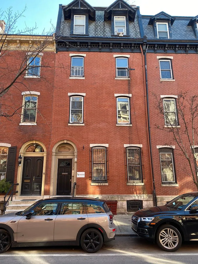 2122 Pine — Photo 1