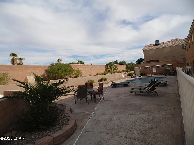 3470 Kearsage Dr #E102 — Photo 46