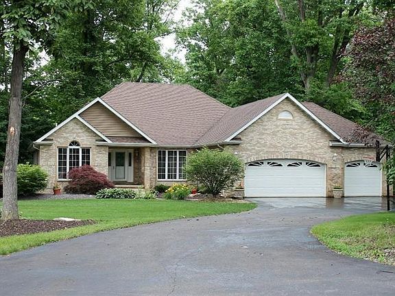 2nd image of 919 Beechwood Dr