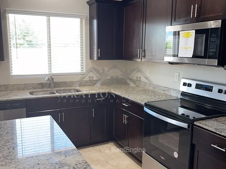 43620 W Mescal Dr — Photo 9