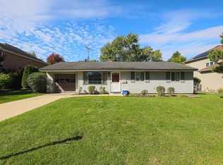 218 Webster Ln, Schaumburg, IL 60193