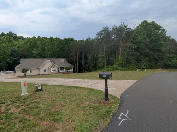 141 Sundance Cir, Statesville, NC 28625