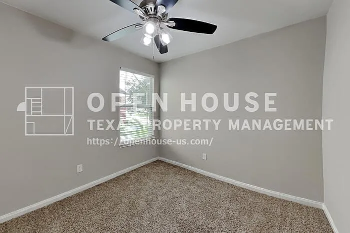 6826 Clover Walk Ln — Photo 12