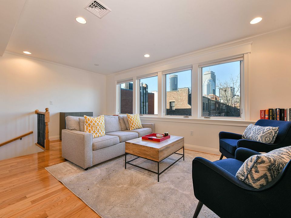 1st image of 643 Tremont St APT 3
