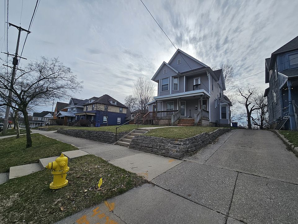 1st image of 727 Prospect Ave SE #727