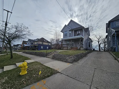 727 Prospect Ave SE #727 Photo 1