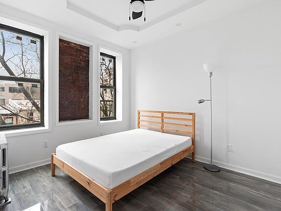 5th image of 256 Pacific St APT 20