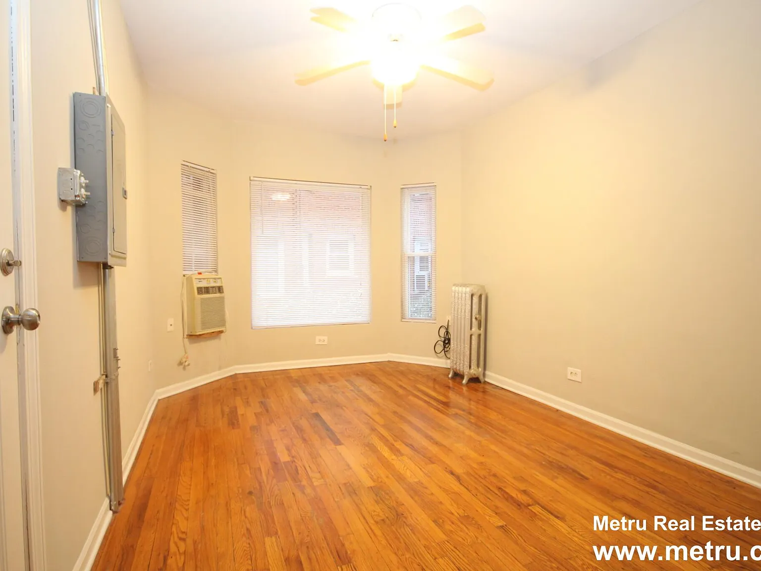 1 bed, 550 sqft, $1,418 — Photo 3