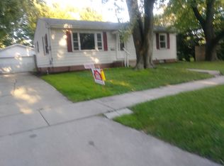 406 N Walnut St, Normal, IL 61761