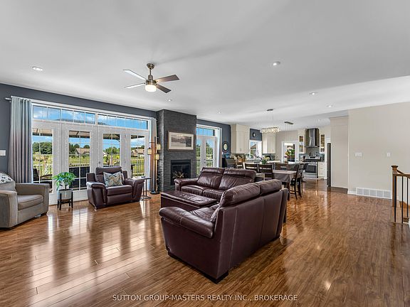 5th image of 23 Owen Ave