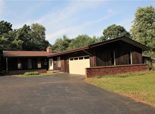 326 Embury Rd, Rochester, NY 14625