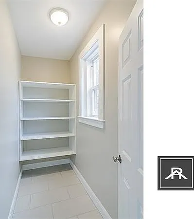 4 Leicester St #4 — Photo 10