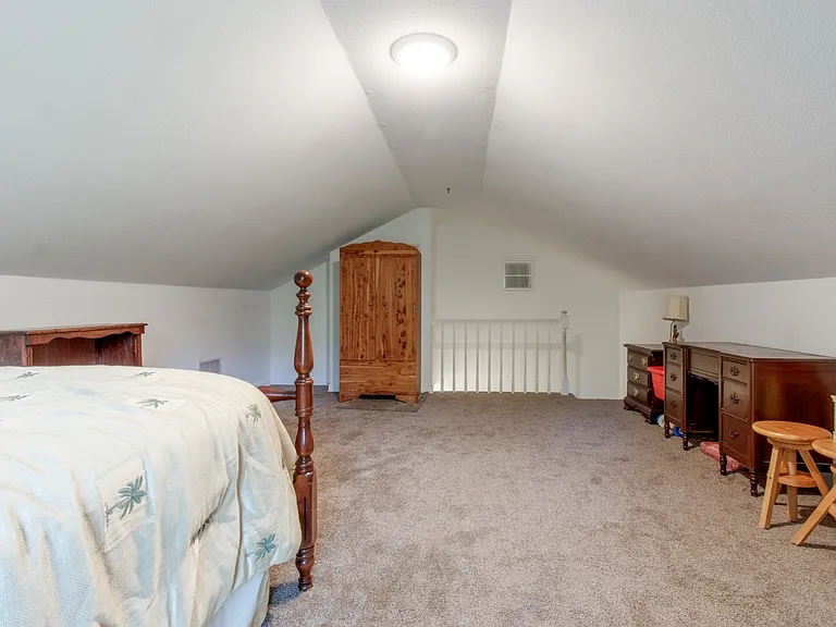 1735 Cedarcroft Dr — Photo 44