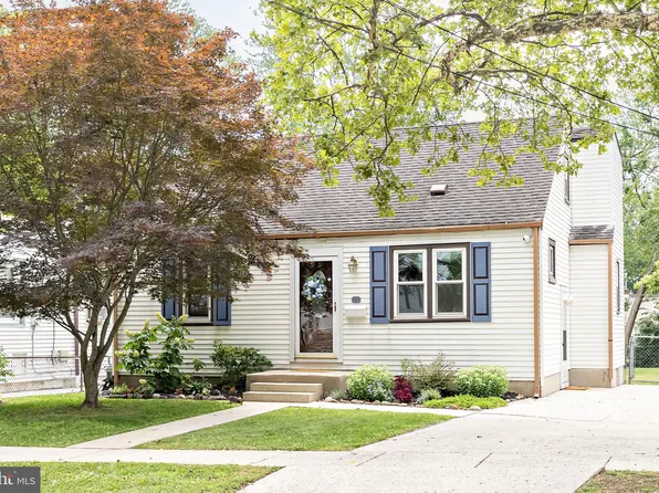 328 Reading Ave, Barrington, NJ 08007