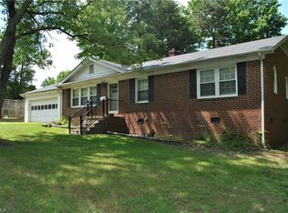 2705 Candlenut Rd, Greensboro, NC 27405