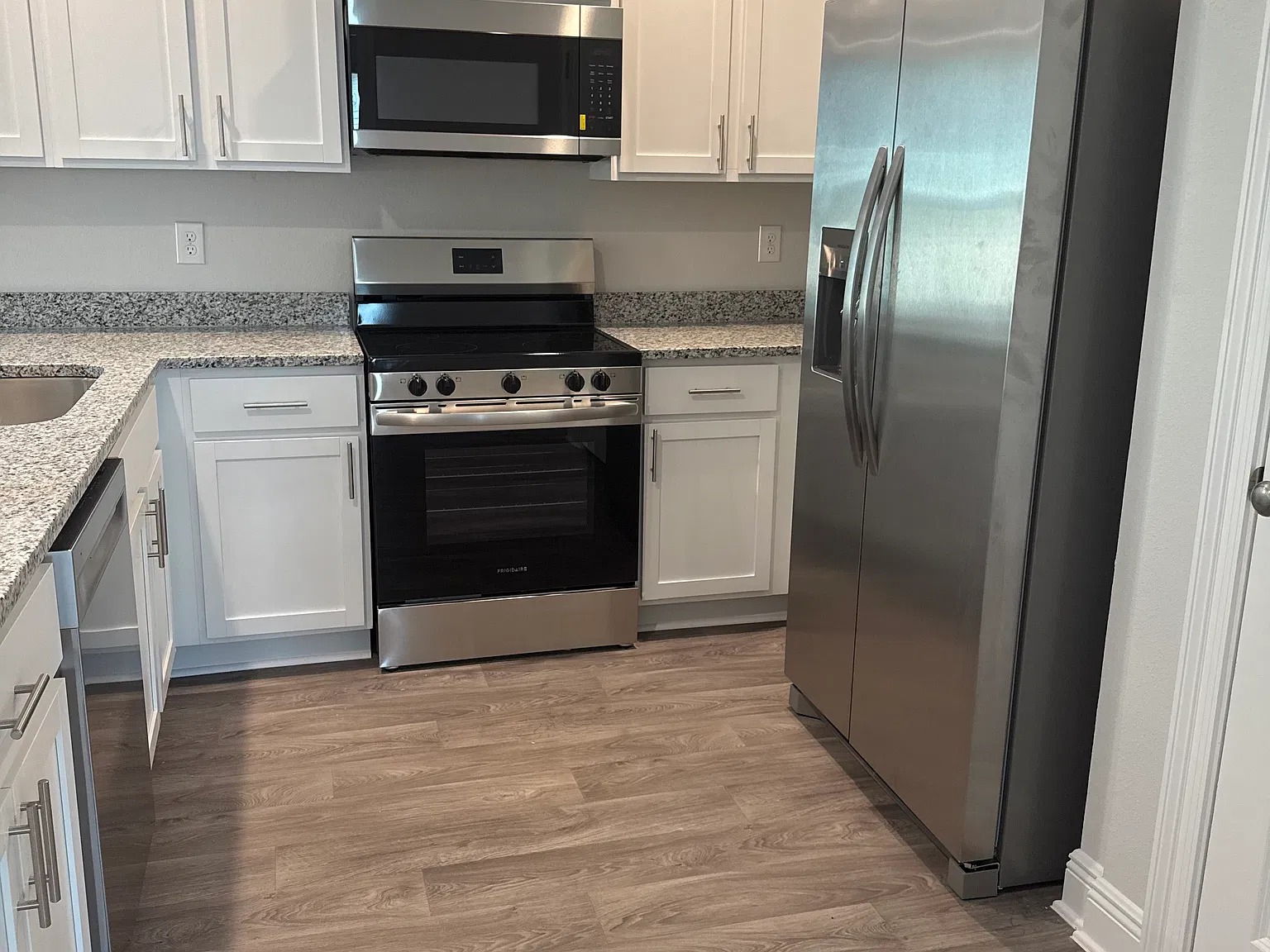 4 bed, 1504 sqft, $2,025 — Photo 4