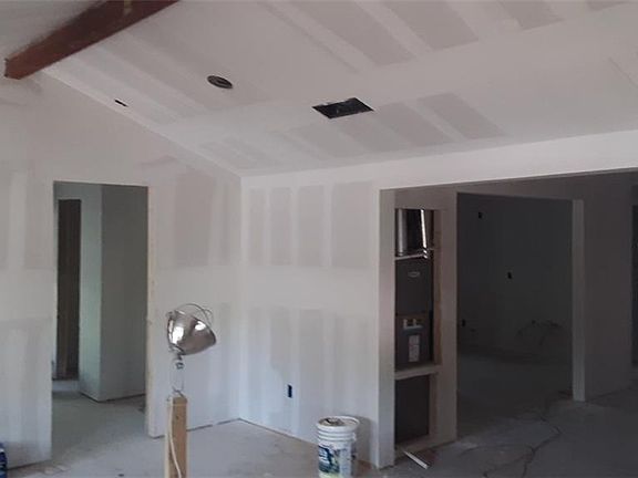 2nd image of 801 S Martin Luther King Dr