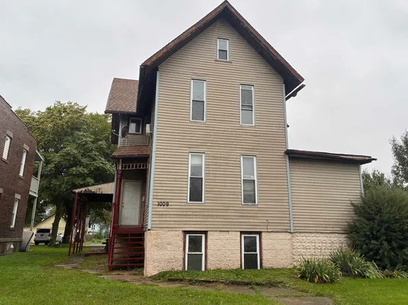 1009 7th St, Rockford, IL 61104