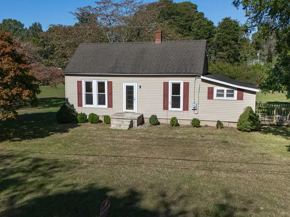 15271 Waterfield St, Painter, VA 23420