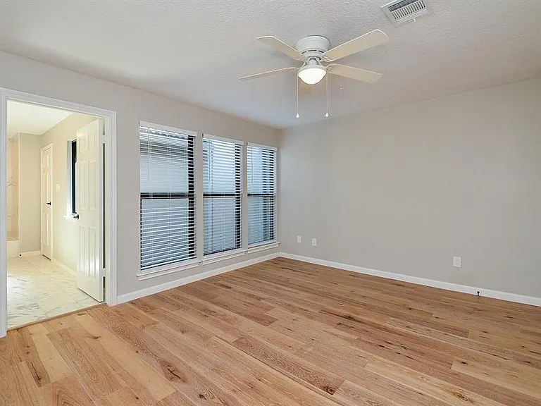 15735 Tanya Cir — Photo 35