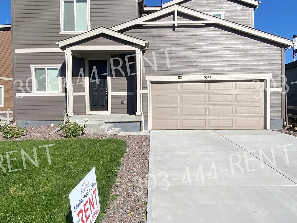 1827 Homestead Dr