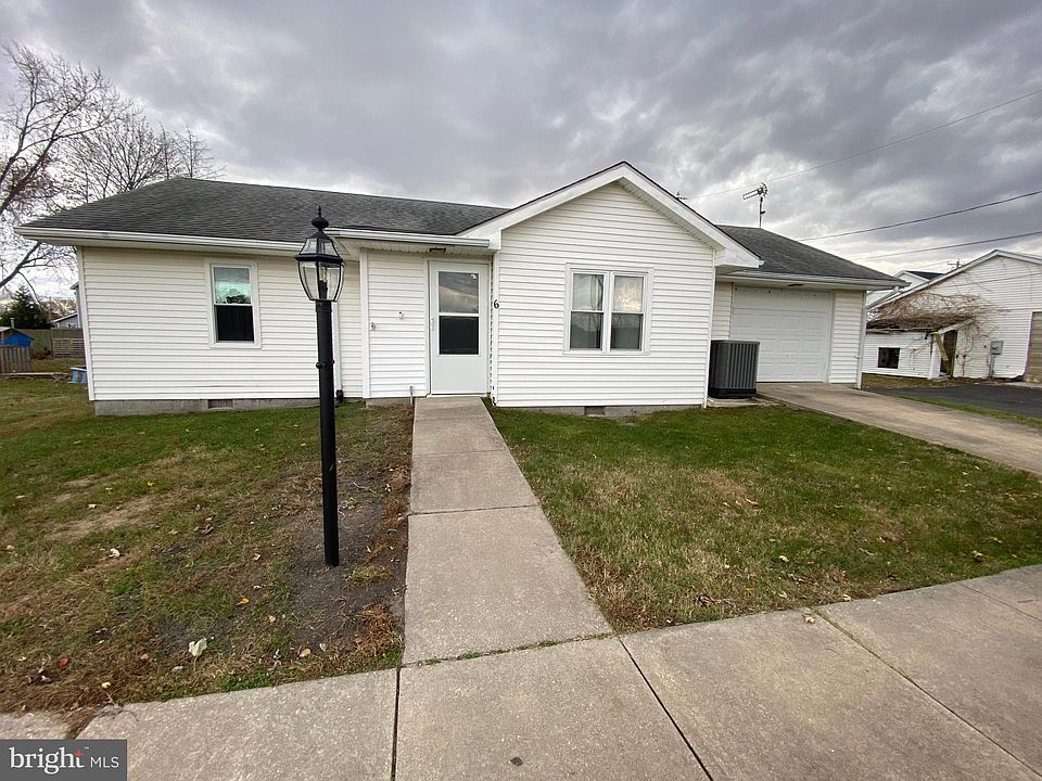 1st image of 6 W Minor St