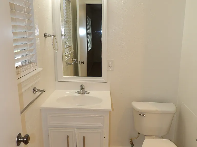 4311 Cole Ave #109 — Photo 11