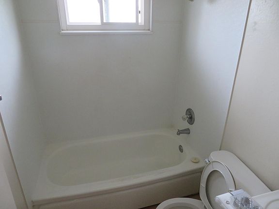 4th image of 3316 Mensch Ct APT C