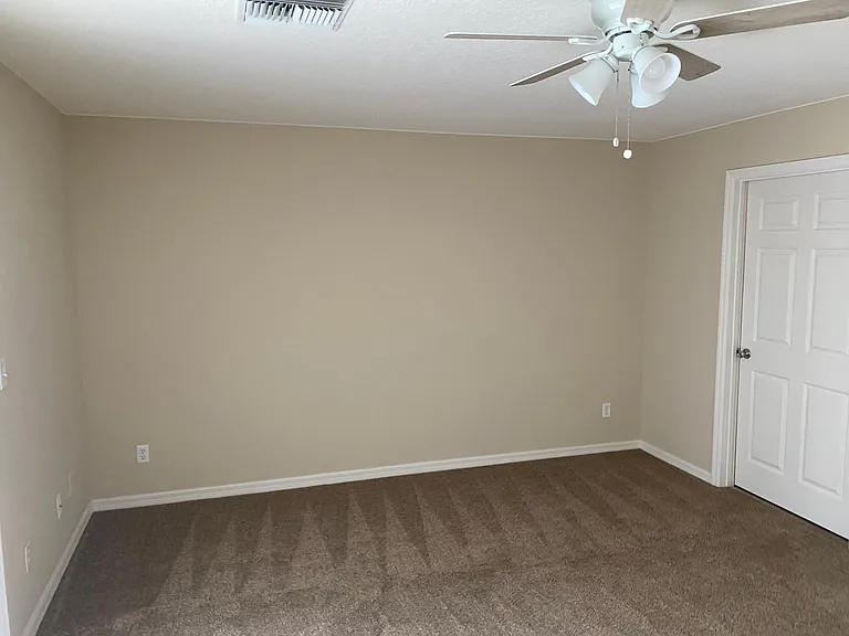7350 Canterbury St — Photo 6