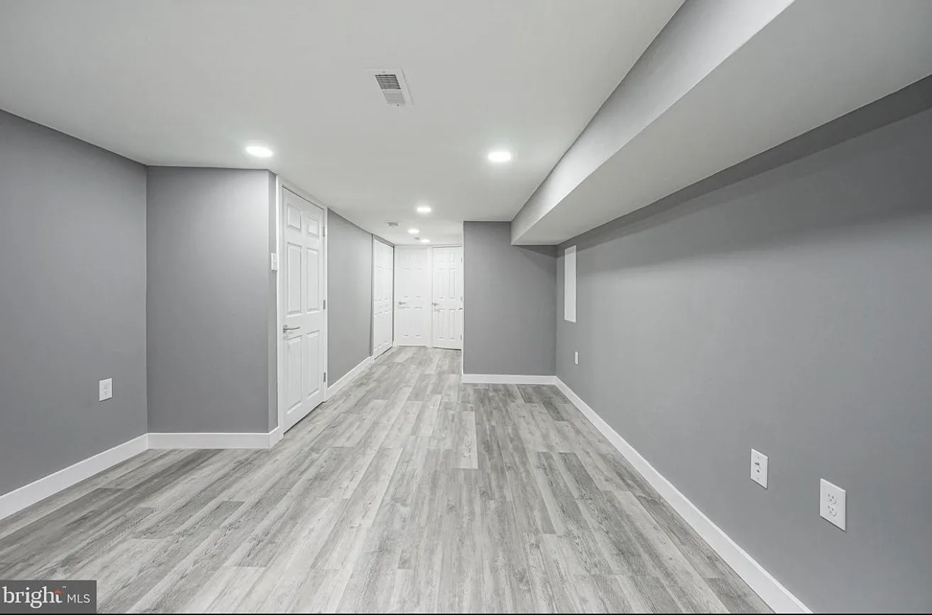 2 bed, 1200 sqft, $1,850 — Photo 2