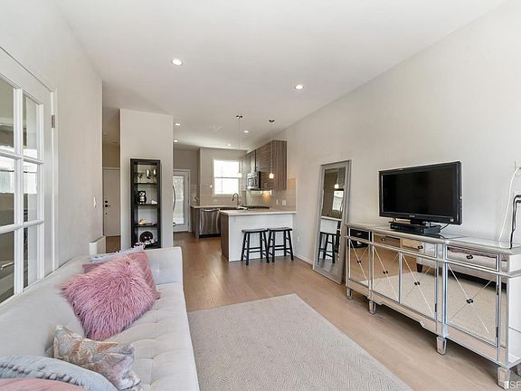 4th image of 180 Dolores St APT 4