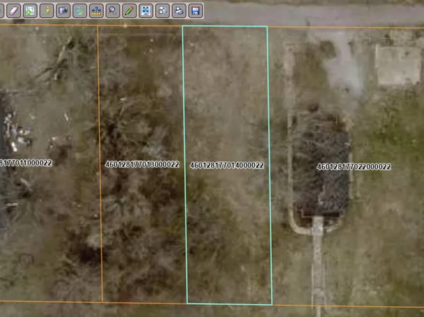 39 Emily St, Michigan City, IN 46360