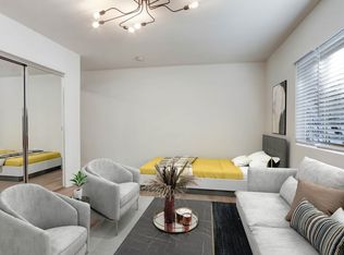 2001 Peyton Ave APT 20, Burbank, CA 91504