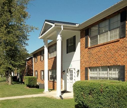 3rd image of 801 Gate Ln APT 302