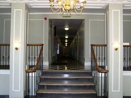 1st image of 4535 Lindell Blvd #24799