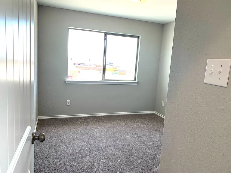 601 Long Prairie Dr — Photo 23