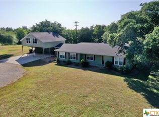 34 Hubalek Rd, Inez, TX 77968