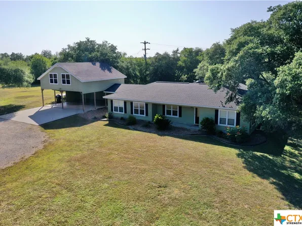 34 Hubalek Rd, Inez, TX 77968