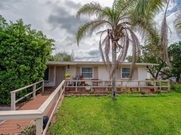 1211 N Peninsula Ave, New Smyrna Beach, FL 32169