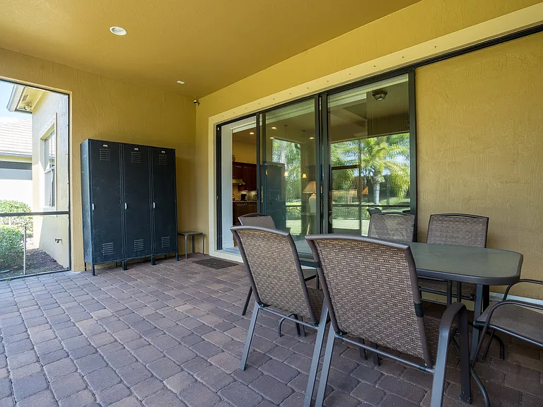 4127 Siena Cir — Photo 41