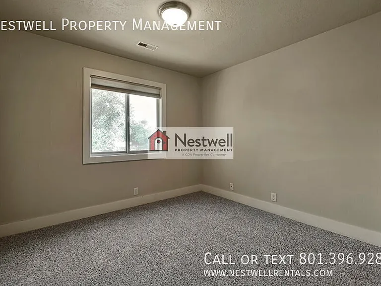 1327 E Urbandale Ln — Photo 14