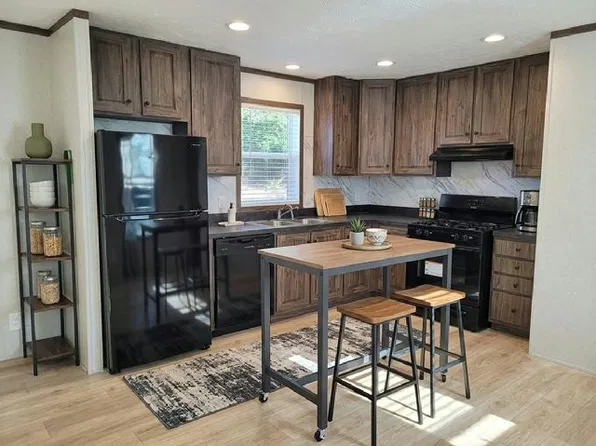149 Skyline Dr #232, Saint Paul, MN 55127